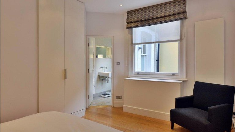 Bourbon Apartment | Mayfair | LDN502