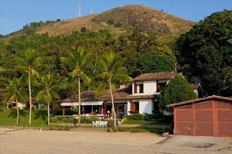 Casa Luxo beira de praia em Angra dos Reis RJ