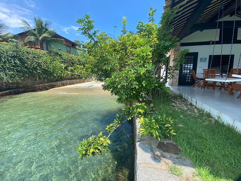 Casa Luxo de Temporada em beira mar Angra dos Reis RJ