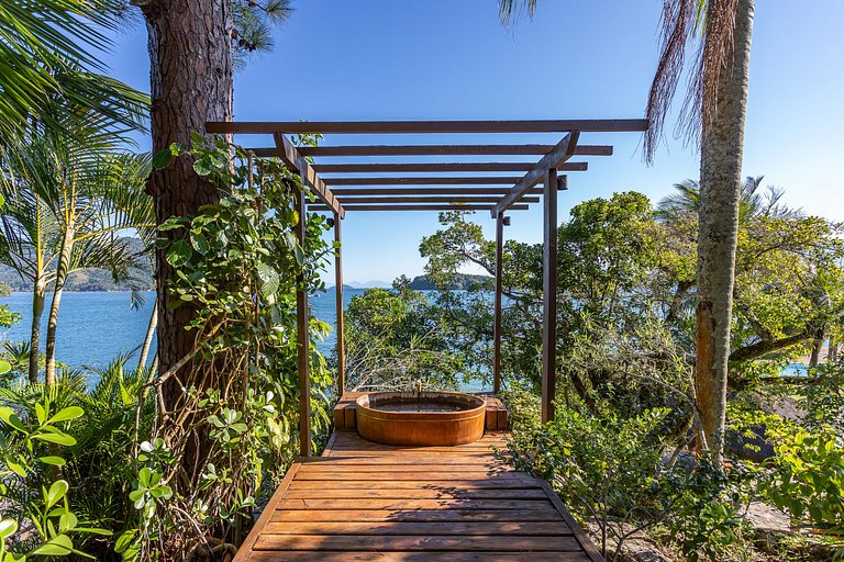 Casa Luxo de temporada em Ilha de Angra dos Reis RJ