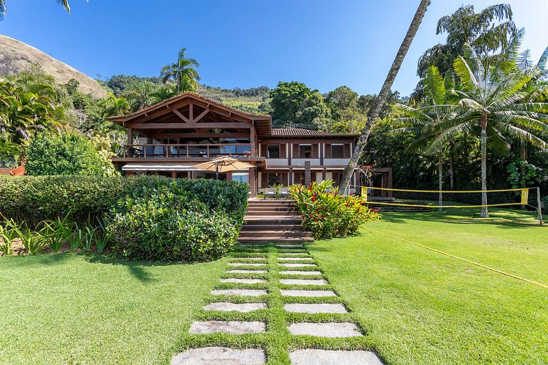 Casa Luxo de temporada em praia de Angra dos Reis RJ