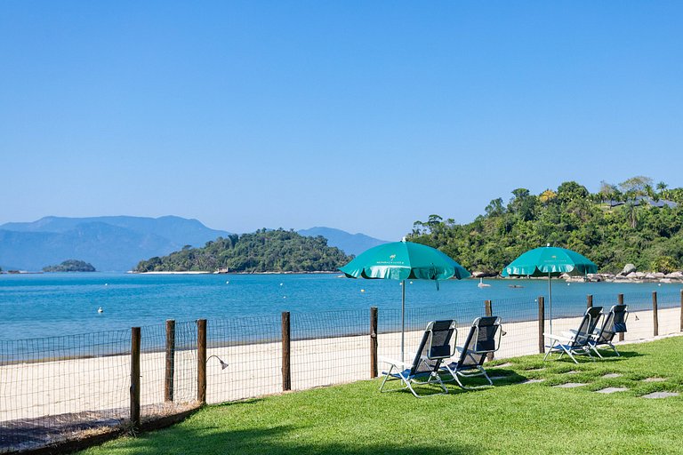 Casa Luxo de temporada em praia de Angra dos Reis RJ