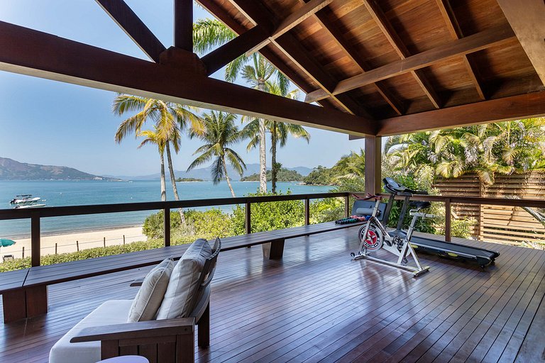 Casa Luxo de temporada em praia de Angra dos Reis RJ