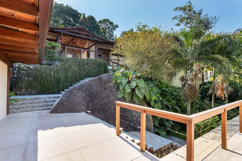 Casa Luxo de temporada em praia de Angra dos Reis RJ