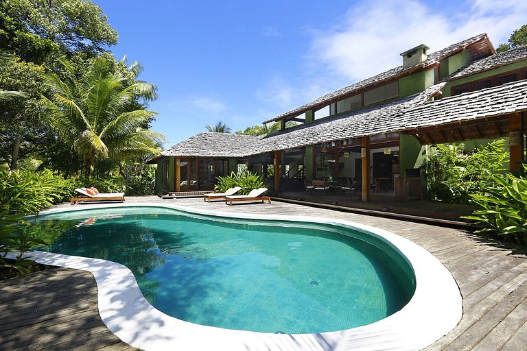 Casa Verde com vista deslumbrante para a praia.