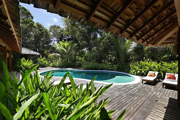 Casa Verde com vista deslumbrante para a praia.