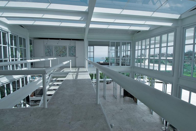 Glass Mansion | RIO001