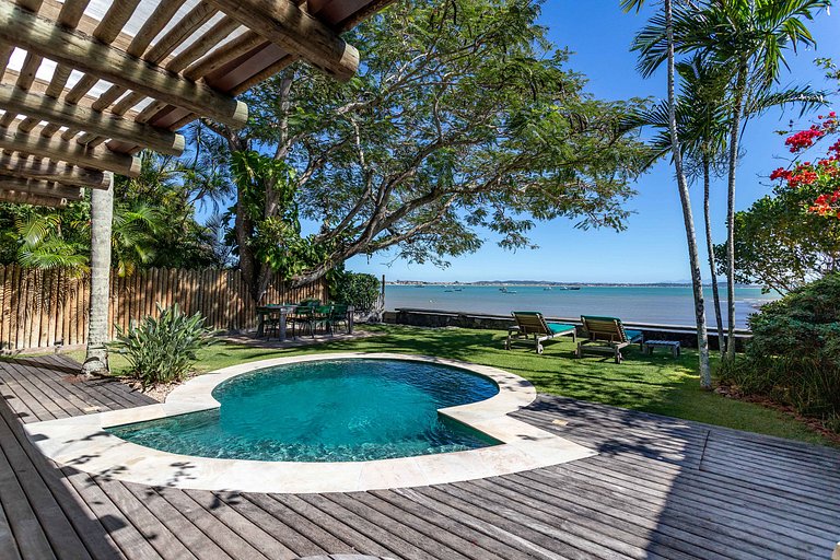 Luxus-Ferienhaus in Manguinhos Strand, Búzios, RJ