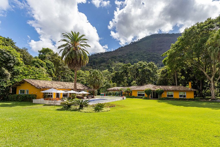 Luxusvilla in Petrópolis, Bergregion von Rio de Janeiro