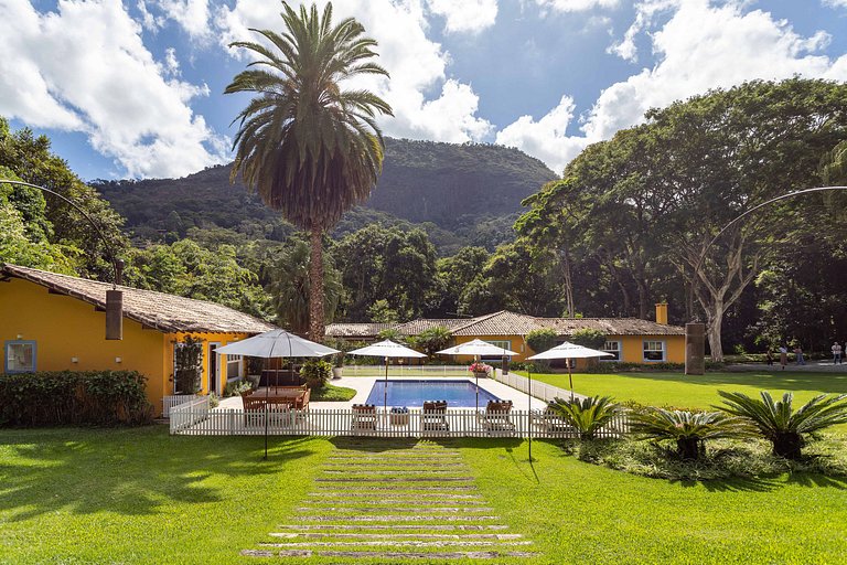 Luxusvilla in Petrópolis, Bergregion von Rio de Janeiro