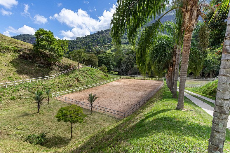 Villa di lusso a Petrópolis, nella regione montuosa di RJ