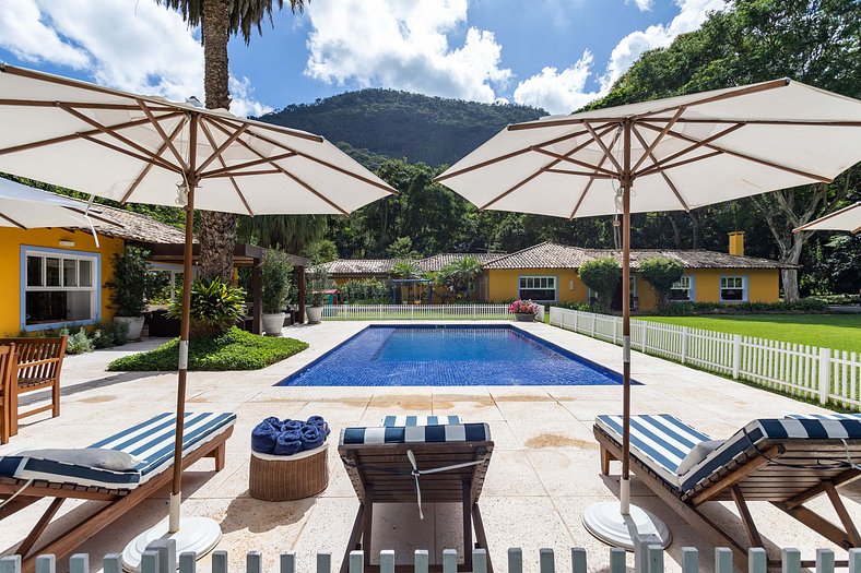 Villa di lusso a Petrópolis, nella regione montuosa di RJ